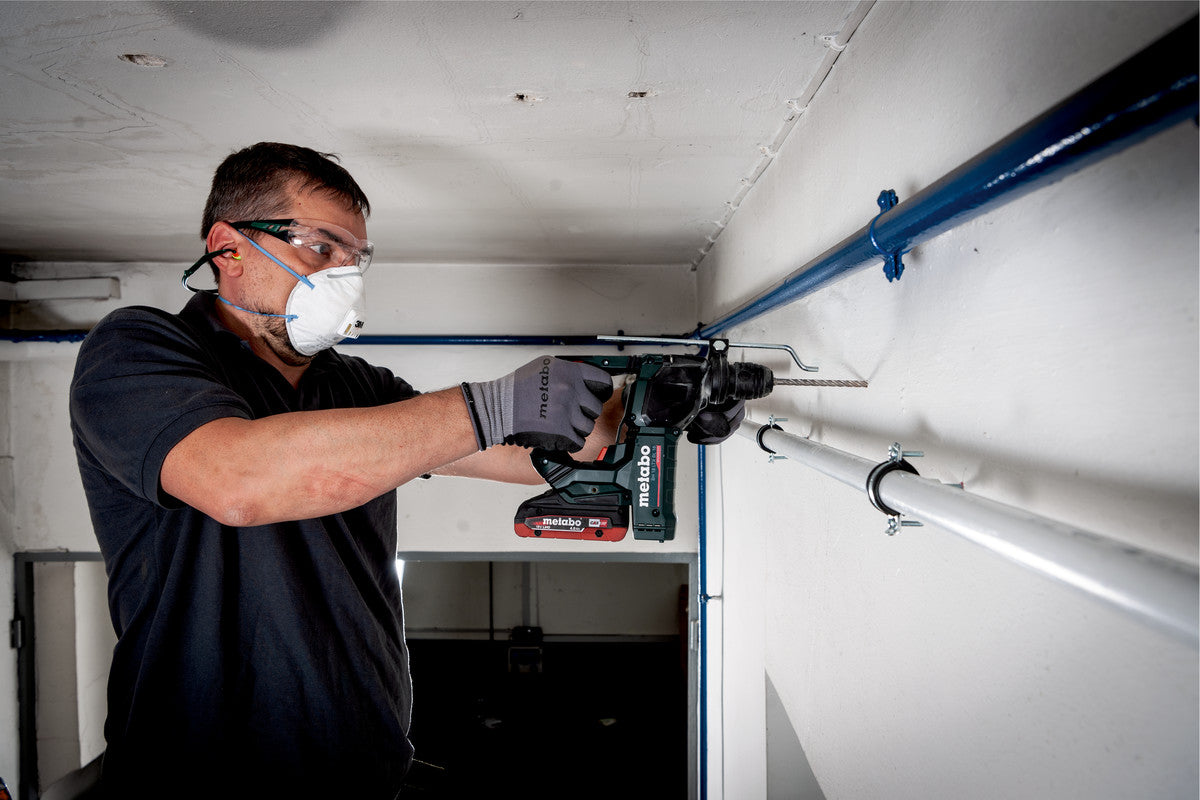 BH 18 LTX BL 16 (600324840) Cordless rotary hammer
