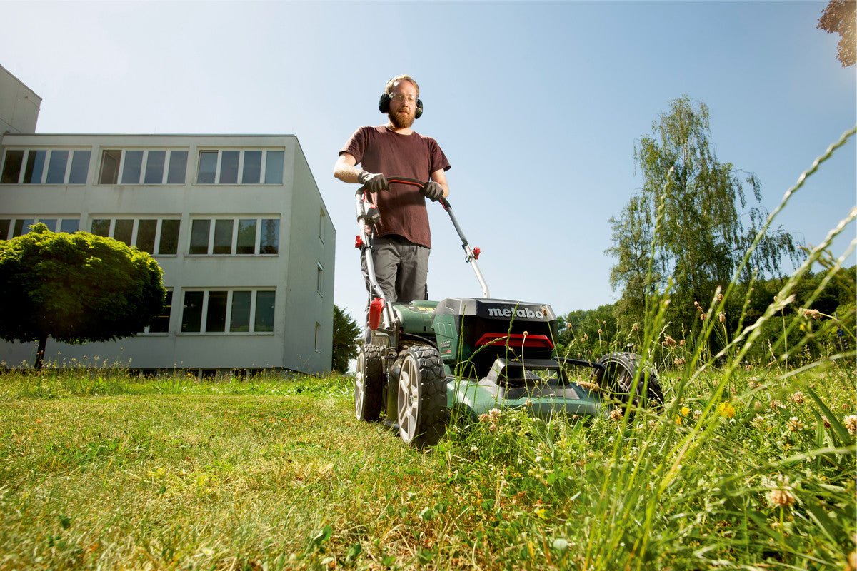 RM 36-18 LTX BL 46 (601606850) Cordless lawn mower