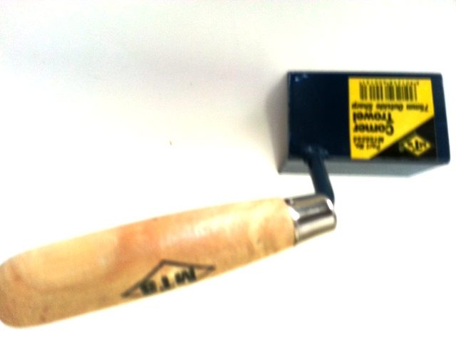 TROWEL MTS CORNER O/S W/HNDL 75MM 60013