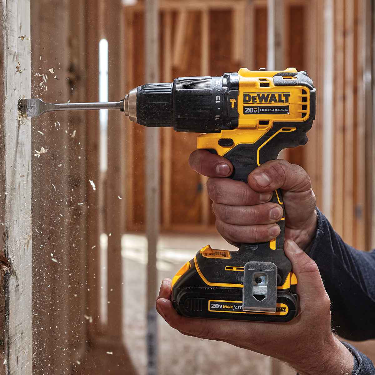 DEWALT 18V Ultra Compact Brushless Hammer Drill | DCD709L2T