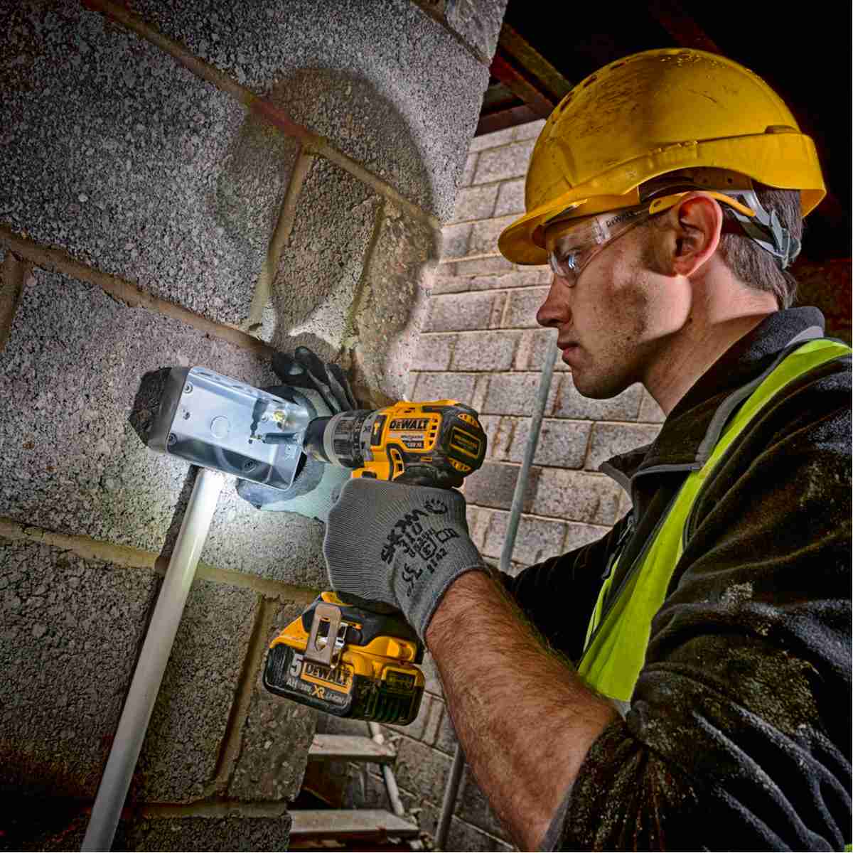 DEWALT 18V Brushless Hammer Drill | DCD796P1