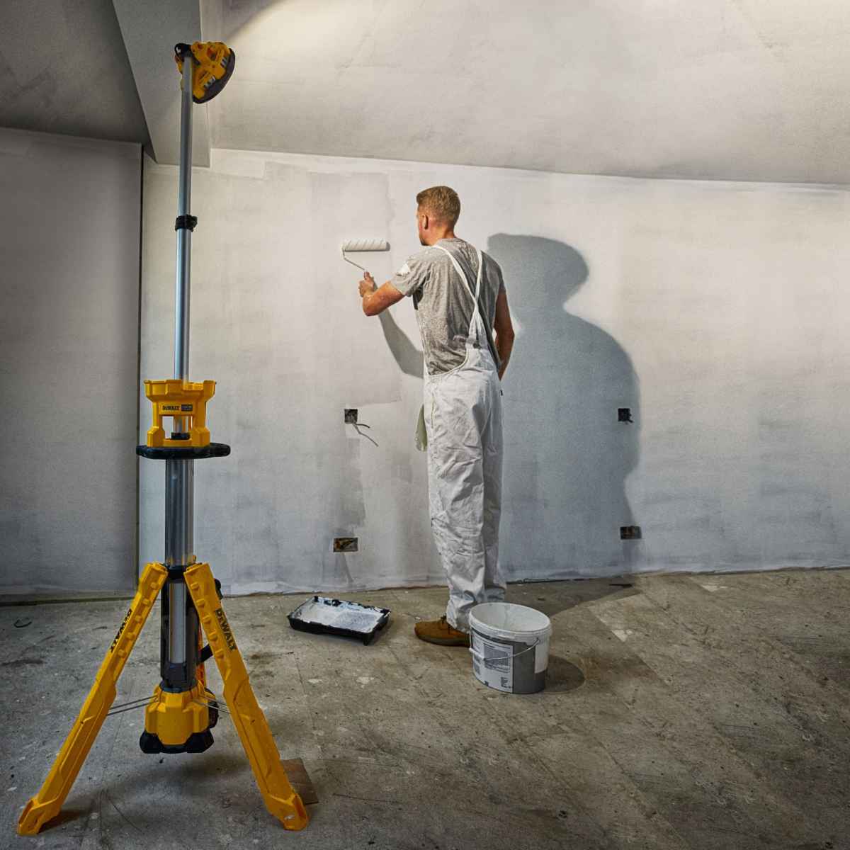 DEWALT 18V LED Tripod Light | DCL079