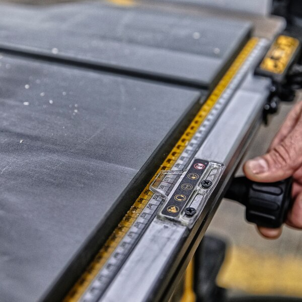 DEWALT Table Saw 250mm 2000W | DWE7492
