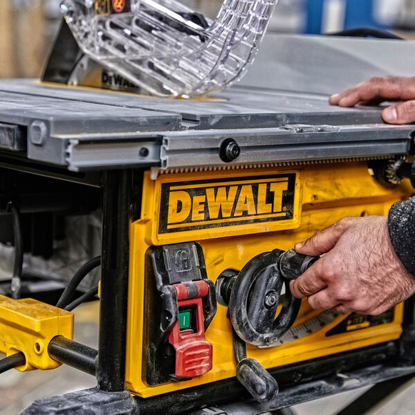DEWALT Table Saw 250mm 2000W | DWE7492