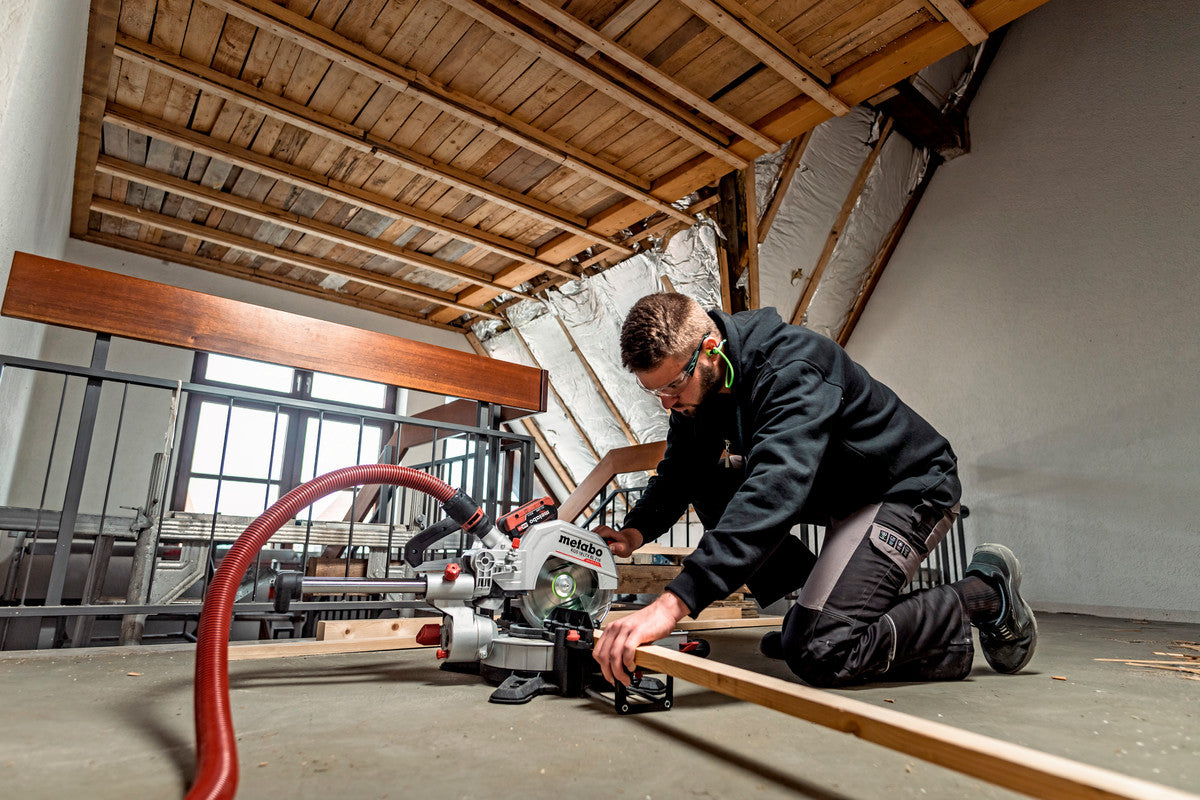 KGS 18 LTX BL 216 (614216850) Cordless mitre saw