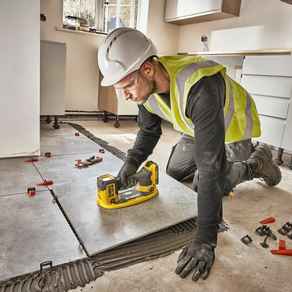 DEWALT 18V XR GRABO Suction Lifter | DCE590N