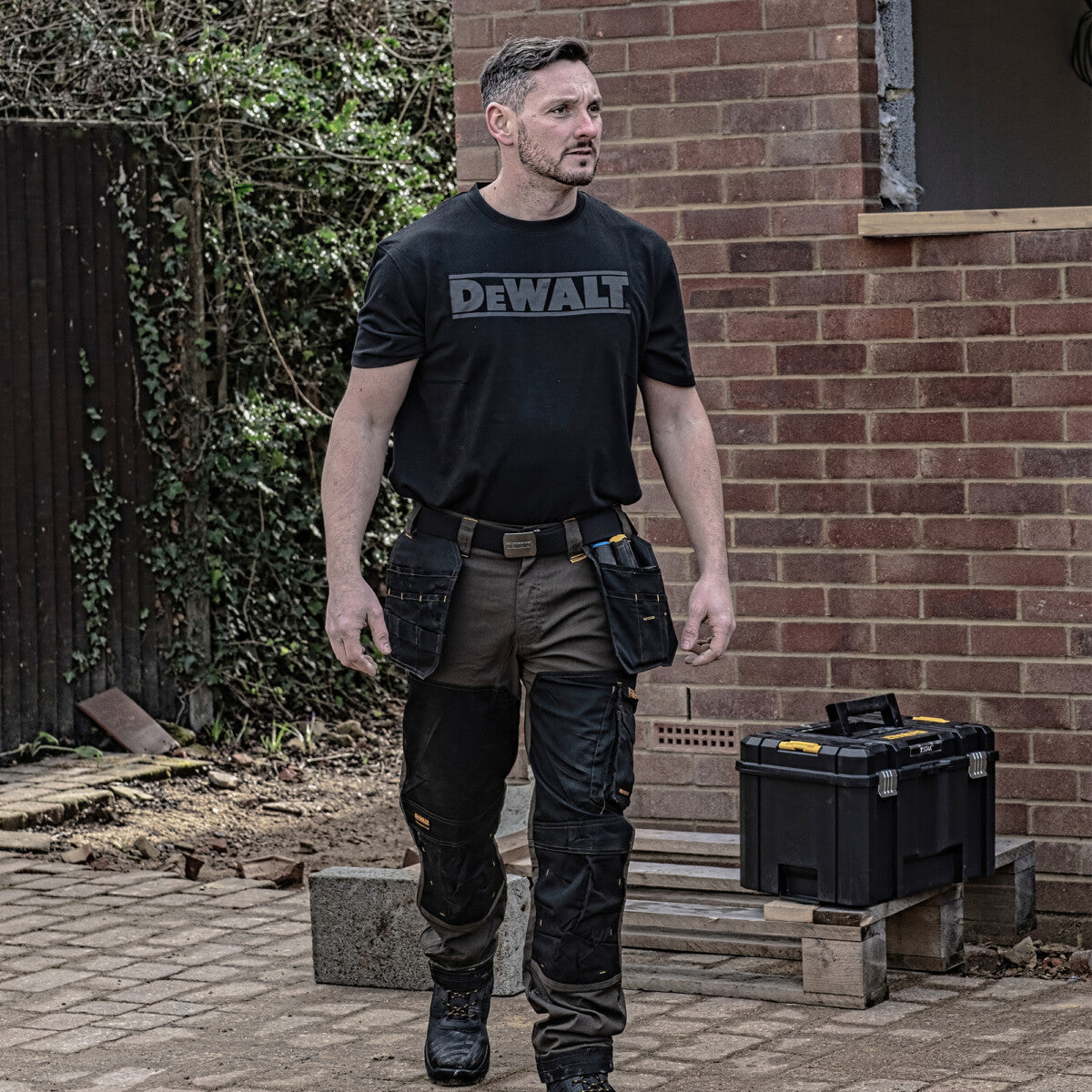 DEWALT Oxide T-Shirt | Medium
