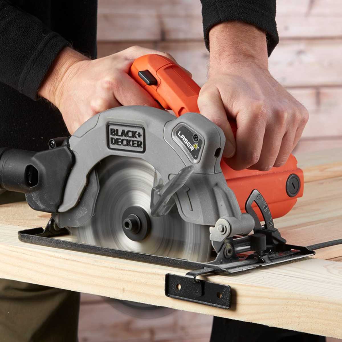 Black&Decker Circular Saw 190mm with Laser | CS1250L