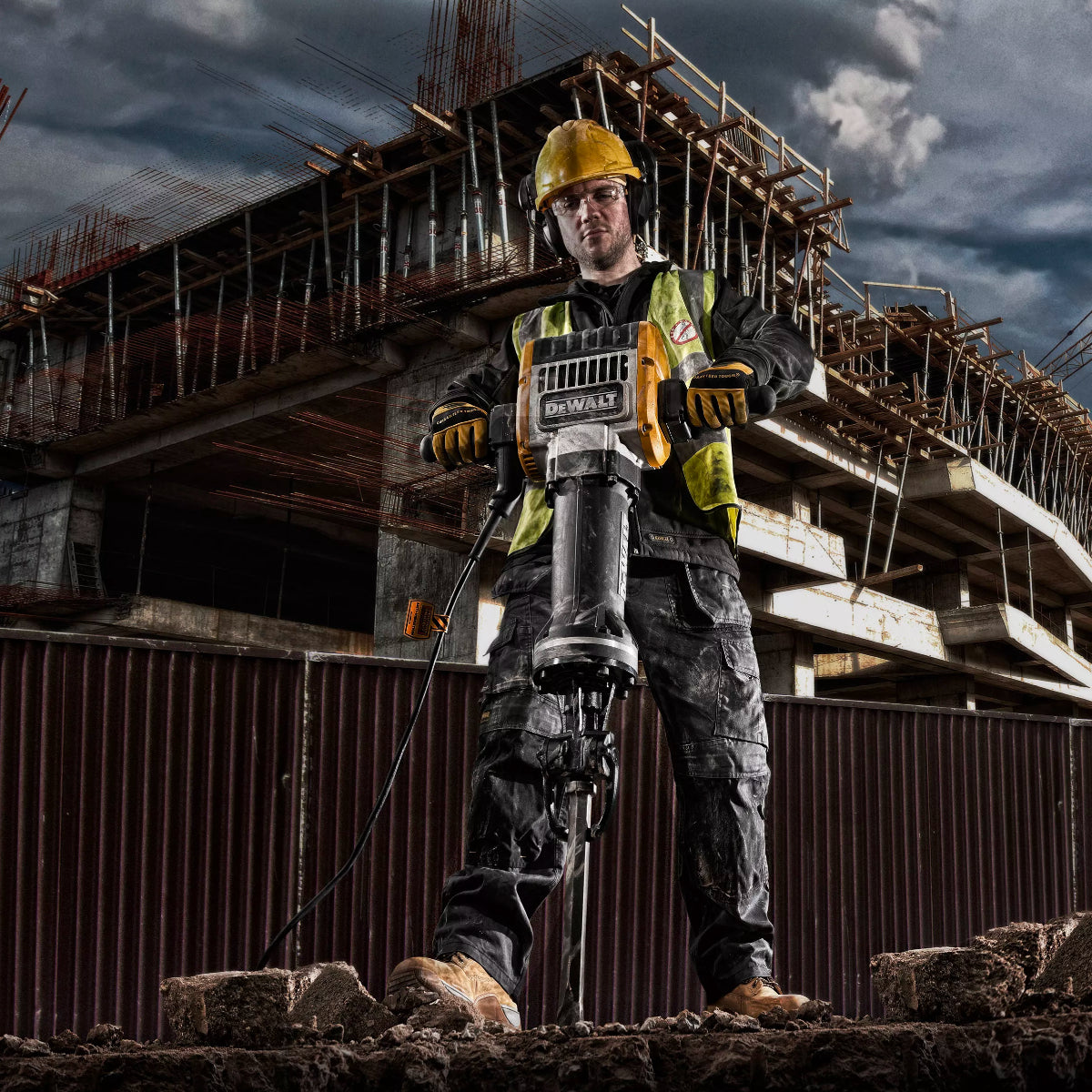 DEWALT Demolition Hammer 30Kg | D25981