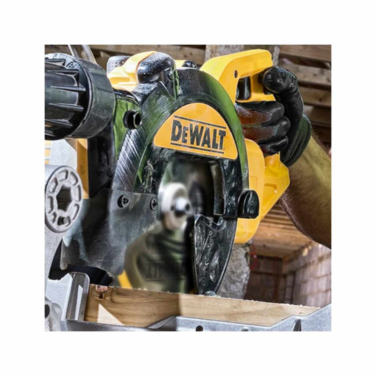 DEWALT Sliding Mitre Saw 216mm with XPS | DWS774
